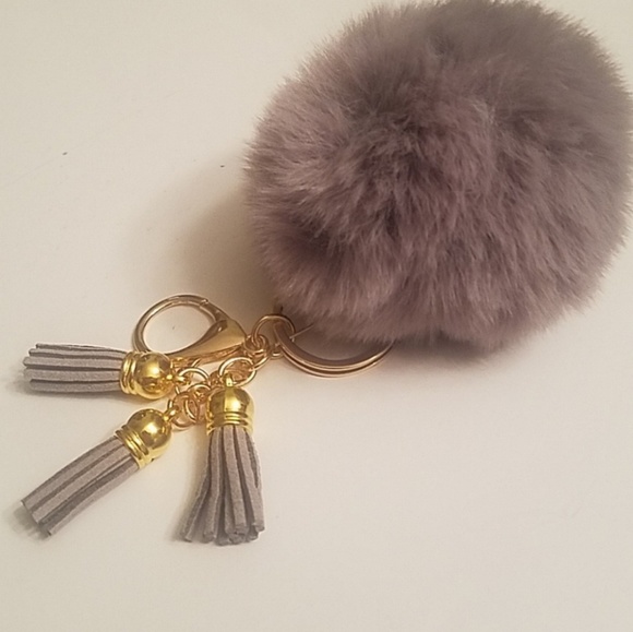 Accessories - Pom Pom Keychain